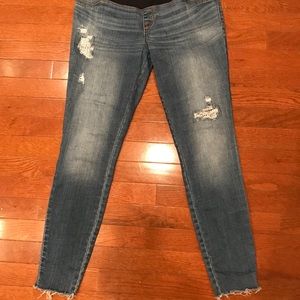 Ingrid & Isabel maternity jeggings